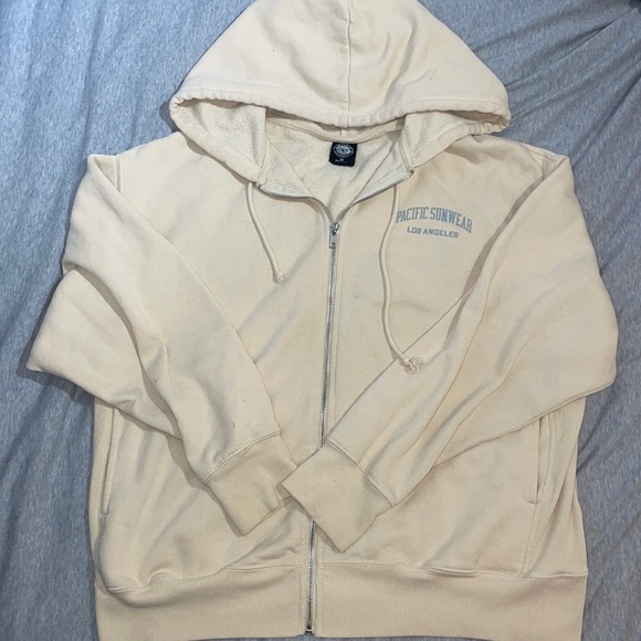 Cream Pacific sunwear zip-up from PacSun - Picture 2 of 3